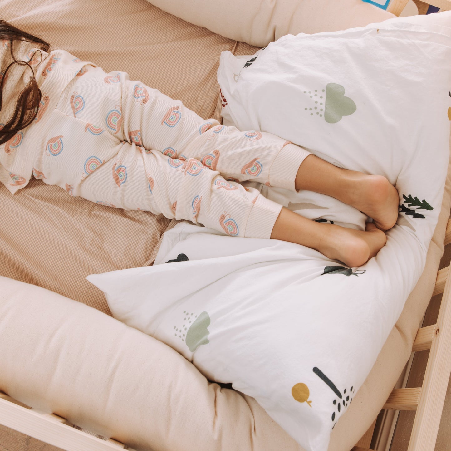 cuscino paracolpi della gamma zero+ nabè per letto montessori in legno naturale