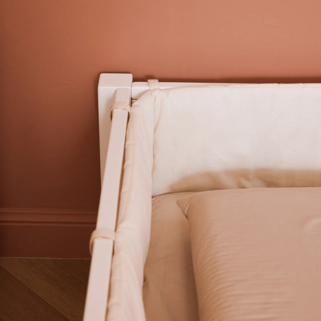 Tour de lit pour barrières de sécurité