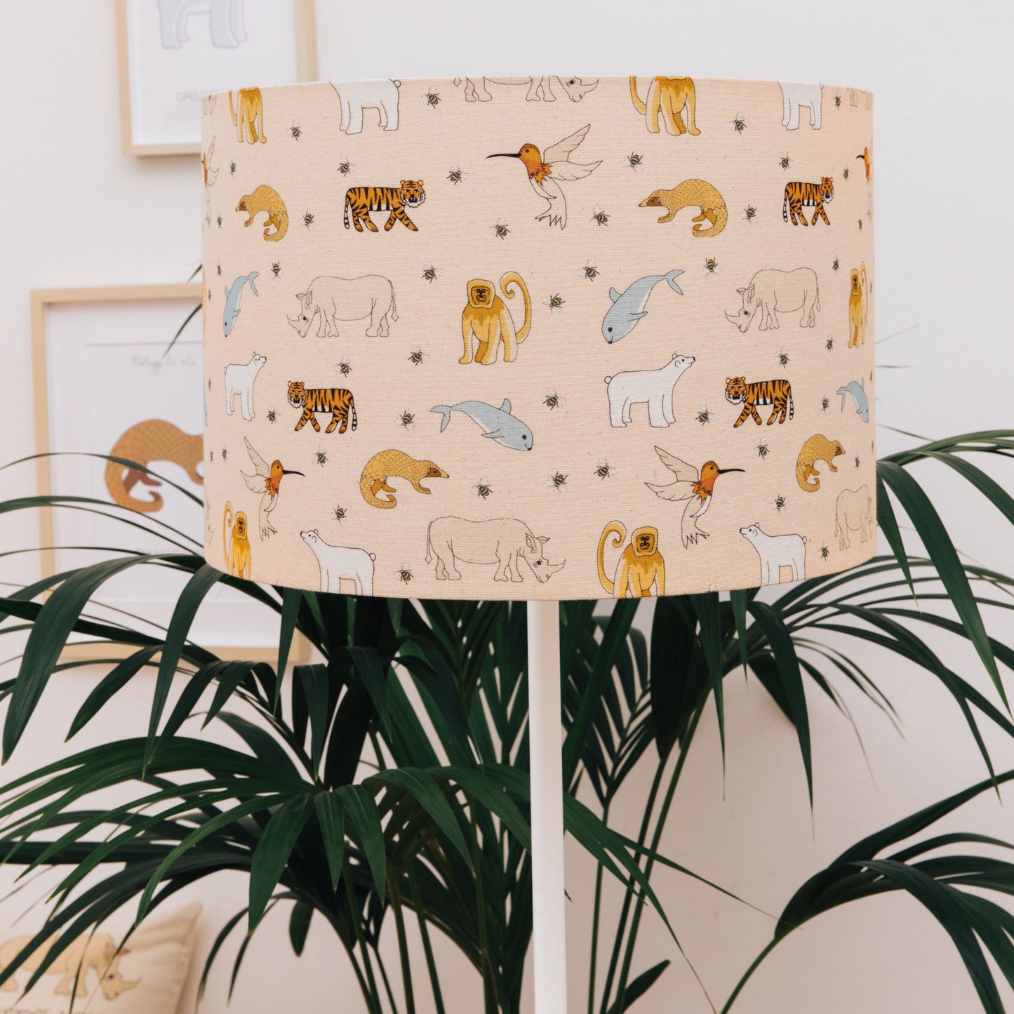 Lampe sur pied Protège la vie
