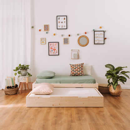 letto bambini minimale nabè linea zero+ earth con cassettone letto in legno naturale 