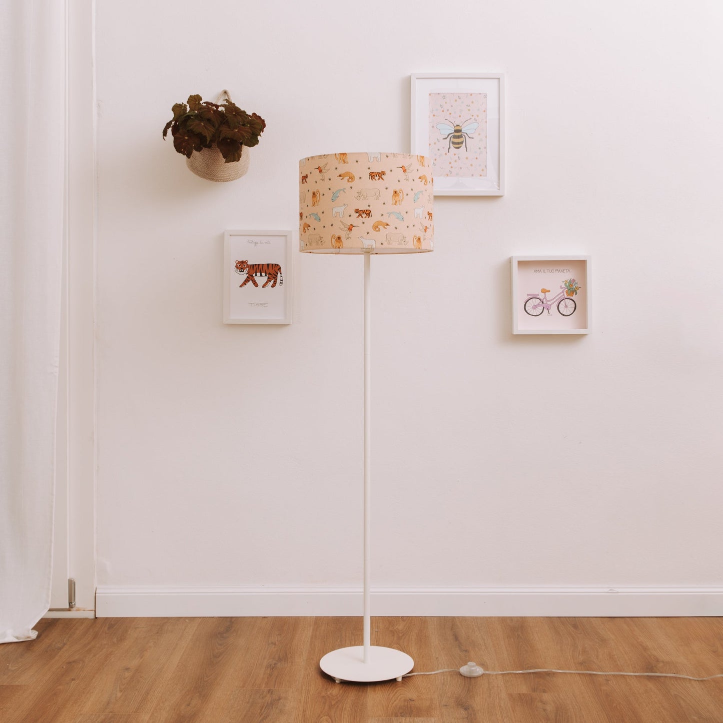Lampe sur pied Protège la vie